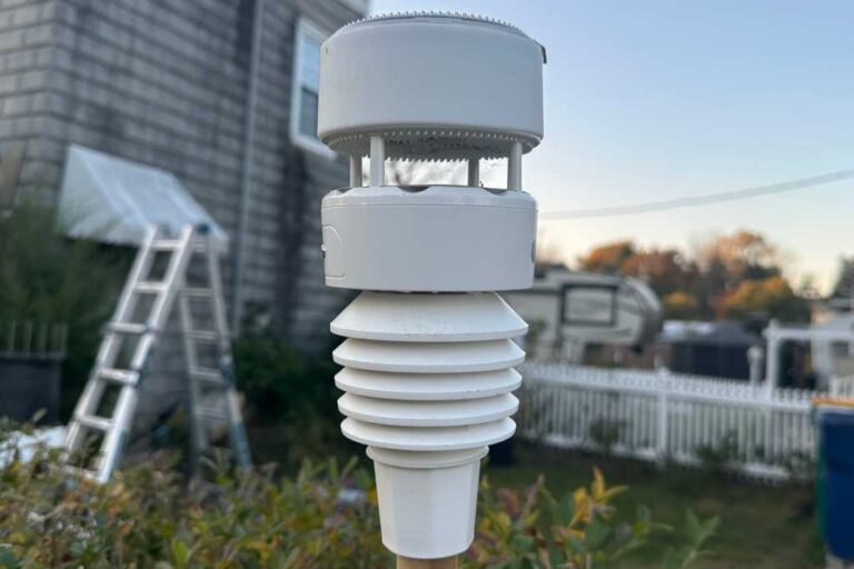 Ambient Weather WS 4000 sensor array