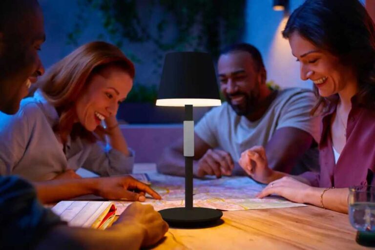 Philips Hue Go table lamp