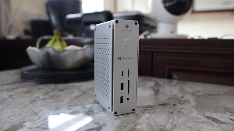 Keychron 14-in-1 Thunderbolt 5 Docking Station Review: Compact and feature-rich