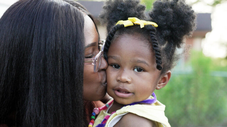 March of Dimes report reveals persistent gaps in maternity care access